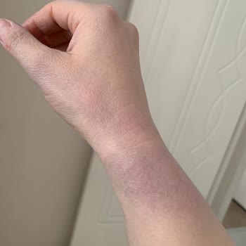 Ayıplı Eşofman Takımında Ağır Koku, Boya Bulaşması Ve Yanıtsız Müşteri Hizmeti