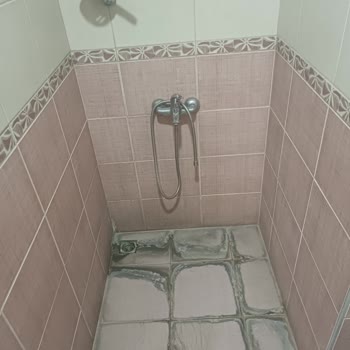 2. Kat Temizlik Ve Hijyen Sorunları Çocuk Hastanesinde