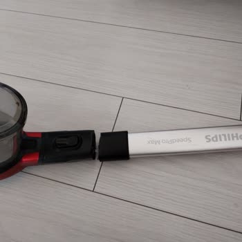 Philips Speed Pro Max El Süpürgesi Kullanım Sırasında Kırıldı Ve Garanti Talebi