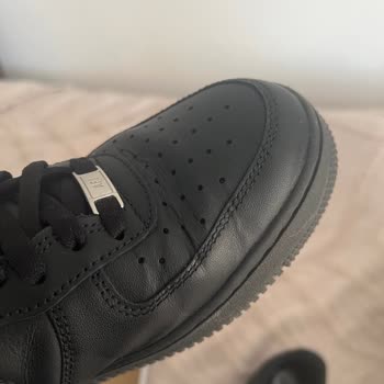 Kısa Sürede Deforme Olan Nike Air Force Ayakkabısının Kalite Sorunu Ve Fiziksel Mağduriyet