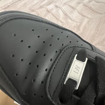 Kısa Sürede Deforme Olan Nike Air Force Ayakkabısının Kalite Sorunu Ve Fiziksel Mağduriyet