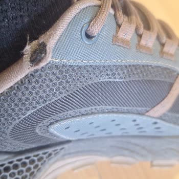 Skechers 3D Max Protect Ayakkabısının Hızlı Yırtılması Ve Su Geçirmesi