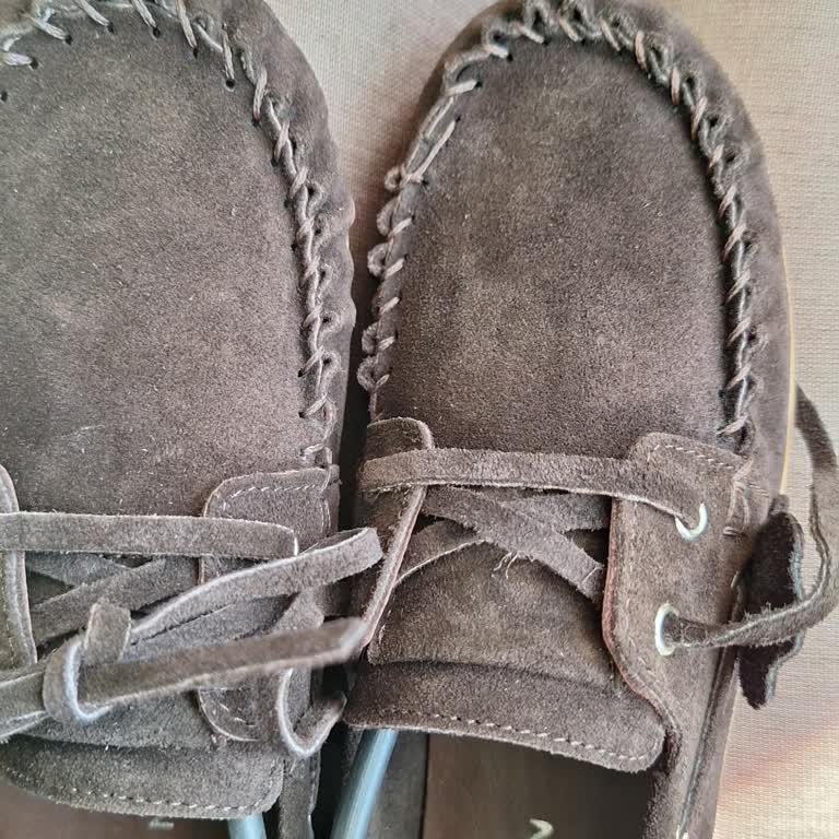 Dikiş Hatası Olan Ayakkabı İçin Ücretsiz Değişim