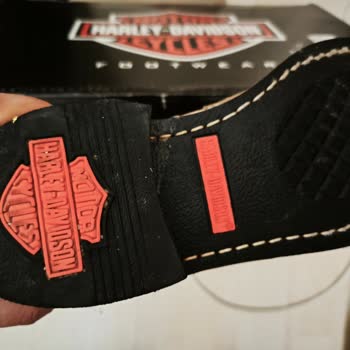 Derimod Mağazasında Paket Hatası Nedeniyle Yanlış Boyutlu Harley Çizme Değişim İsteği