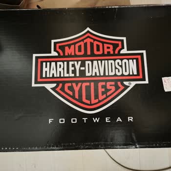 Derimod Mağazasında Paket Hatası Nedeniyle Yanlış Boyutlu Harley Çizme Değişim İsteği