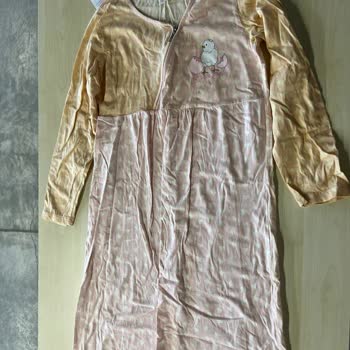 Kısa Sürede Renk Açan Lohusa Geceliği Ve Yetersiz Satıcı Açıklaması