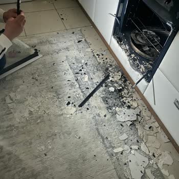 Arçelik Fırın Yangını Ve Evde Oluşan Büyük Maddi Ve Sağlık Hasarı