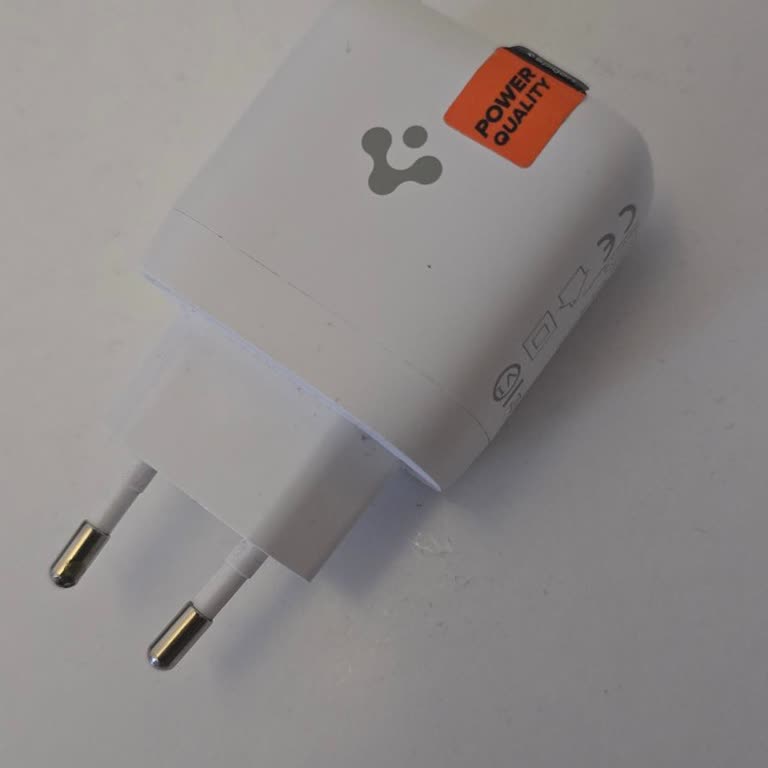 Aşırı Isınan Şarj Aleti Güvenlik Riski Ve Cevapsız Müşteri Hizmeti