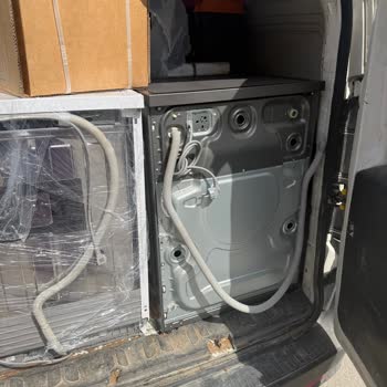 Servis Sırasında Çamaşır Makinem Hasar Görerek Geri Döndü, Tam Değişim Talebi