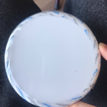 Açık Ve Kirli Koruyucu Kapak Nedeniyle Ürün Değişimi Ve İade Talebi