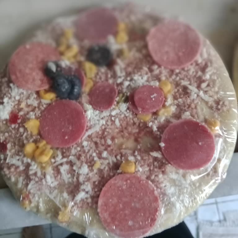 Superfresh Pizza’da İç Malzeme Azlığı Ve Görsel Yanıltıcılığı