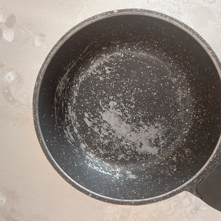 İlk Kullanımda Renk Atan Esse Döküm Tava Seti İçin İade Talebi