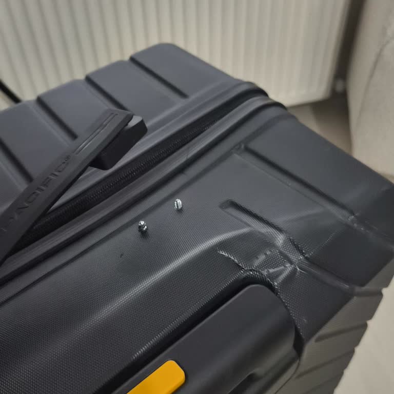 Hasarlı Bagajım İçin Havalimanı Raporu Tutamama Ve Ücretsiz Tamir Veya Değişim Talebi