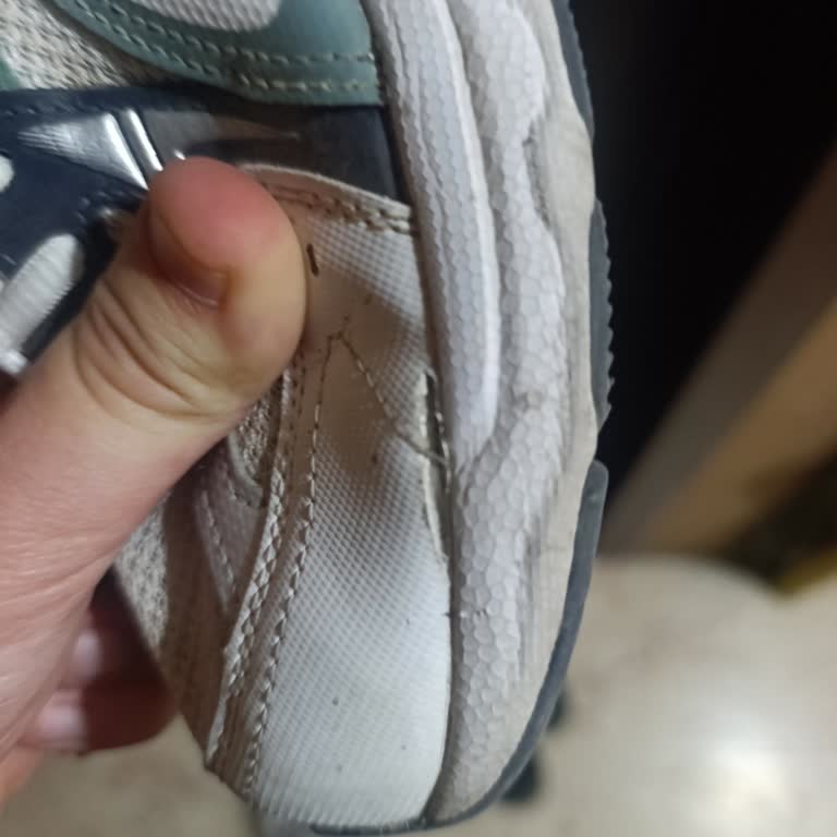 Puma Ayakkabısında Açılma Ve Mağazanın Çözüm Sunmaması