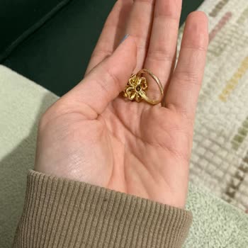 Aura Kolye Yüzükte Kararma Olduğunu Fark Ettim