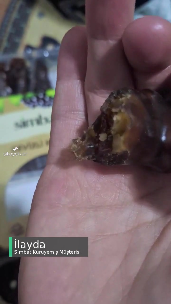 Simbat Cevizli Sucuk İçinden Kıl Çıktı! videonun kapak resmi