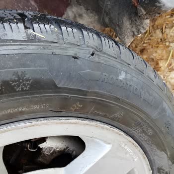 Ağrı Karayolları Ziro Mevkii Çukurlu Yolda Lastik Hasarı Ve 1500 TL Tazminat Talebi