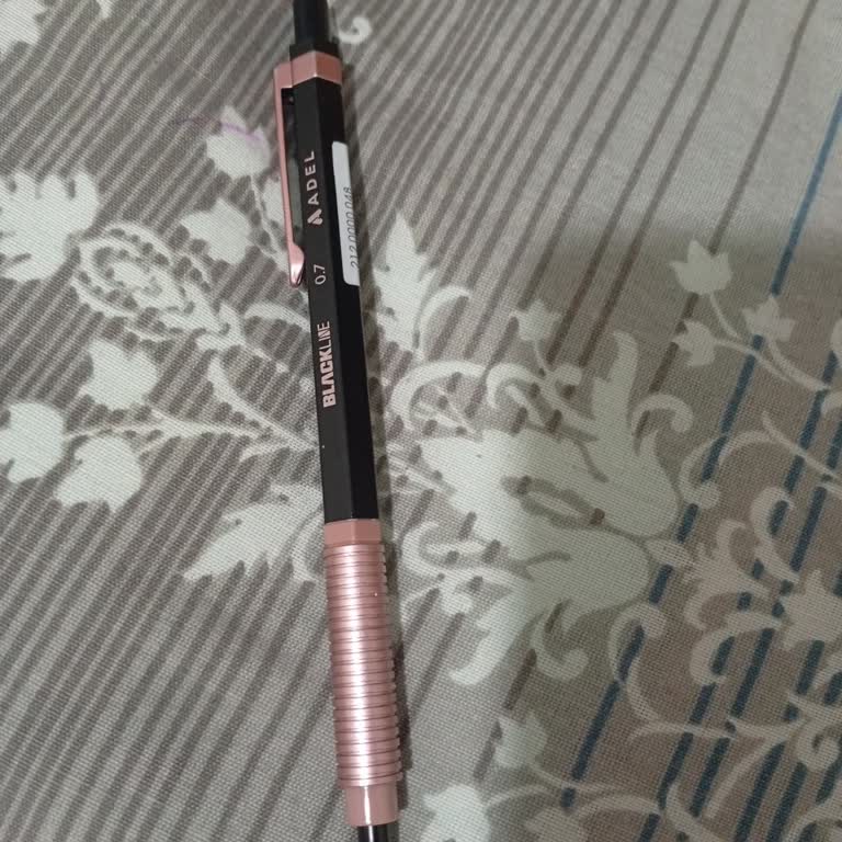 Adel 0.7 Uçlu Kalemin Kısa Sürede Bozulması Ve Yenisi İsteniyor