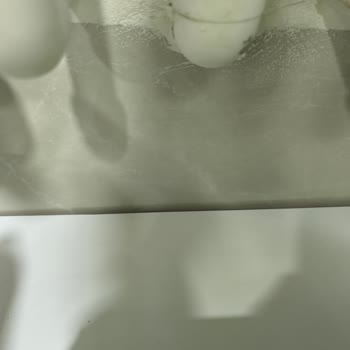 Kombimde 10 Gün Sonra Su Sızıntısı Ve Dolap Hasarı Nedeniyle Tazminat Ve Üst Model Değişim Talebi