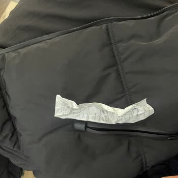 Pull And Bear Kullanılmış Ve Kirli Kapüşonlu Şişme Mont Gönderildi: Güvenim Sarsıldı