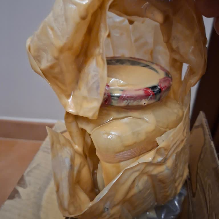 Kargo Görevlisinin Paketi Kapıda Bırakması Ve Tahin Kavanozunun Kırılması