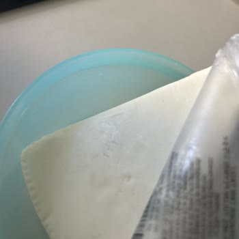 Mandıradan Tulum Peynirinin İçine Gömülü Şekilde Kıl Olduğunu Fark Ettim