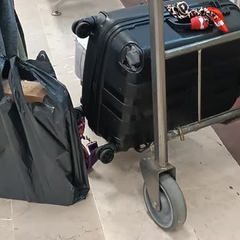 Kırık Tek Tekerlekli Valiz İçin Yetersiz THY Çözümü