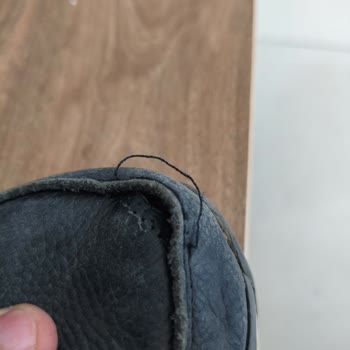 Çetinkaya Ayakkabının Alt Tabanı İle Deri Kısmı Arasında Açılmalar Oluştu