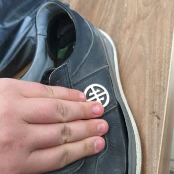 Çetinkaya Ayakkabının Alt Tabanı İle Deri Kısmı Arasında Açılmalar Oluştu