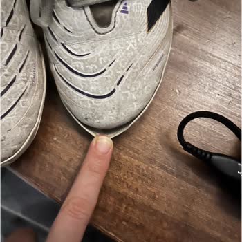 Adidas Mağazası Hakem Kararını Yok Saydı, Krampon Ücret İadesi Talebi