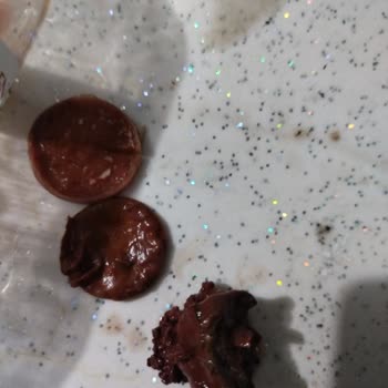 Meyve Suyunda Yabancı Parça Ve Kurtçuklar Bulunması