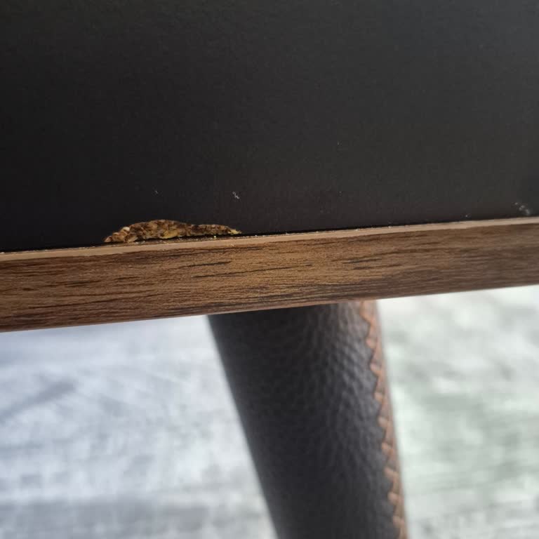 Doğtaş'tan Kırık Orta Sehpa İçin Ücretsiz Değişim Talebi