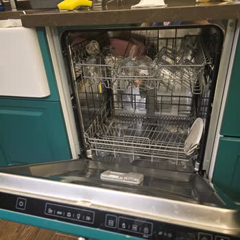 Samsung DW60M5050BB Bulaşık Makinesi Kirli Yıkama Ve Yetkili Servis İhmali