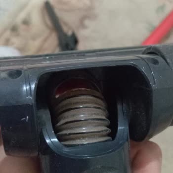 Batarya Ve Hortum Arızalı Şarjlı Süpürge İçin Acil Garanti Desteği Talebi