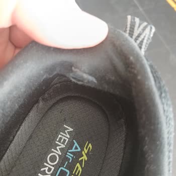 Skechers Ayakkabısının Kısa Sürede Topuk Yırtılması Ve Değişim Talebi