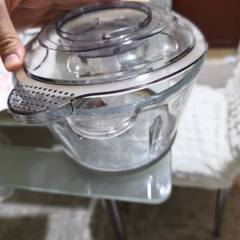 Kumtel Doğrayıcı Kapak Yıkama Sonrası Deforme Oldu, Garanti Kapsamında Değişim Talebi