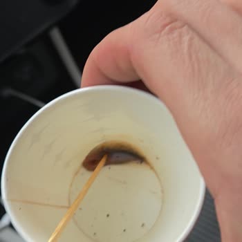 İnallar Hyundai Servisinde Aracın İçine Çay Ve Kahve Dökülmesi Ve Saygısız Kullanımı