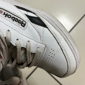 Reebok Ayakkabısının Kısa Sürede Yırtılması Ve İade Talebi