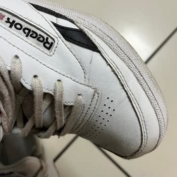 Reebok Ayakkabısının Kısa Sürede Yırtılması Ve İade Talebi