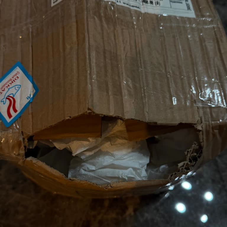 PTT Kargoda Açılmış Koli Ve Eksik Limonlar İçin Ücret İadesi Talebi