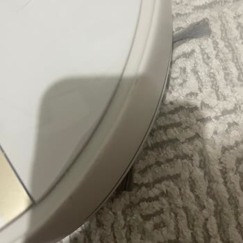 Philips Robot Süpürge Çarpma Ve Çizik Sorunu Kasko Sözünü Bozdu