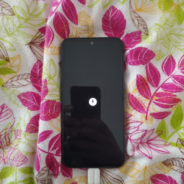 Garanti Altındaki Samsung A54 Telefonunun Ani Arızası, Veri Kaybı Ve Telafi Talebi