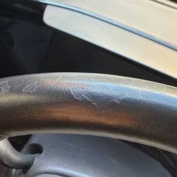 Direksiyon Simidindeki Soyulma Garanti Kapsamına Alınmadı, Parça Değişimi Talebi