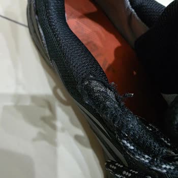 StarCity AVM’deki Adidas Terrex Ayakkabısında Kısa Sürede Kalite Sorunu