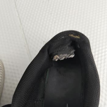 2 Yıllık Garantili Puma Ayakkabısında Erken Yırtılma Ve Değişim Talebi