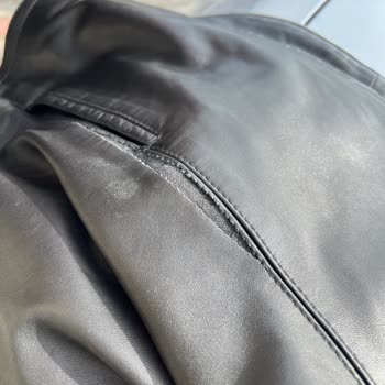 Mont Dikiş Atması Ve Mağazanın Garanti Dışı Tadilat Reddine Şikayet