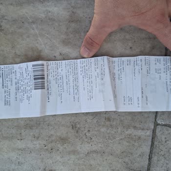 FLO Mağazasından Satın Aldığım Nike Ayakkabının Sesli Patlaması Ve Sorumluluk Reddi