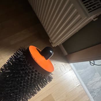 Dyson Airwrap Plastik Fırça Soyulması Garanti Dışı Ve Müşteri Hizmetlerinden Yetersiz Geri Dönüş