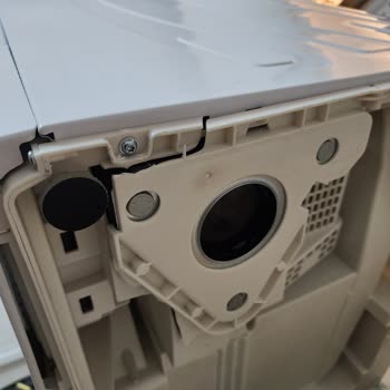 Garanti Kapsamında Ücretsiz Onarım Talebim: Vestel Kurutma Makinemde Çatlak