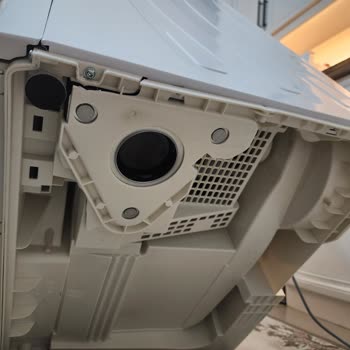 Garanti Kapsamında Ücretsiz Onarım Talebim: Vestel Kurutma Makinemde Çatlak